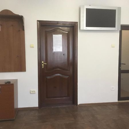 Міні-Готель Нептун Rivne Exterior foto