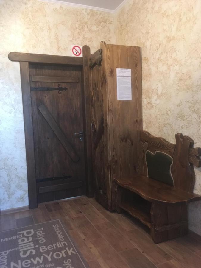 Міні-Готель Нептун Rivne Exterior foto